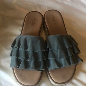 Seychelles Ruffle Sandals
